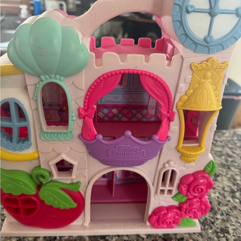 Disney princess foldable house